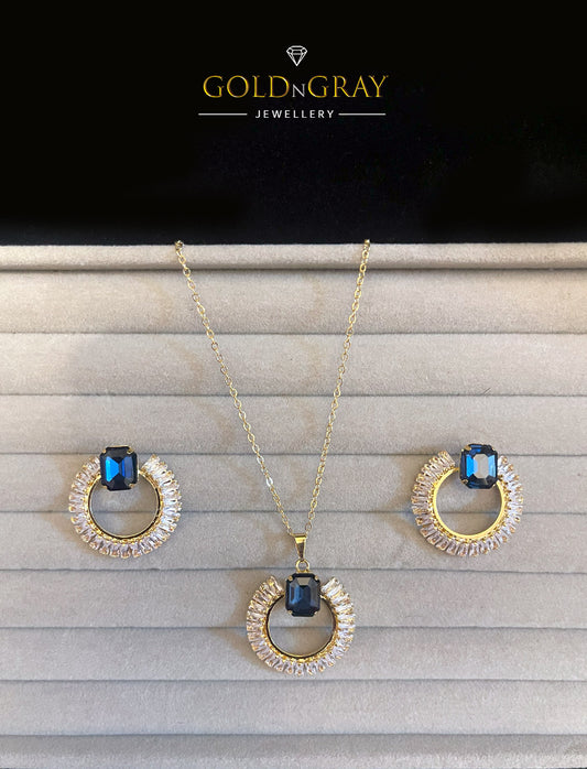 Timeless Sapphire & Gold Circle Pendant Set