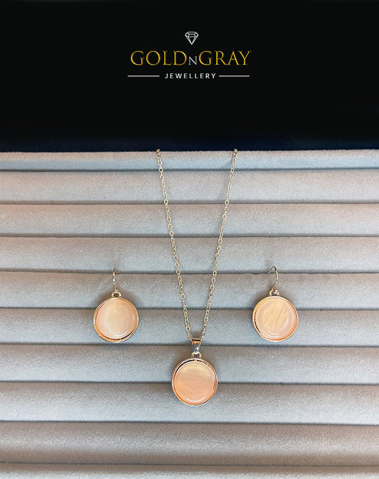 Minimalist Pink & Gold Circle Pendant Set