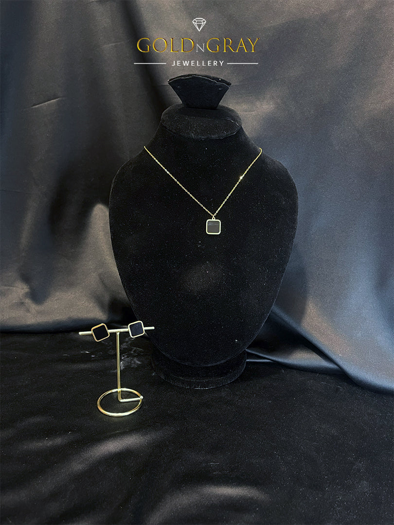 Black Onyx Square Pendant Set in Gold